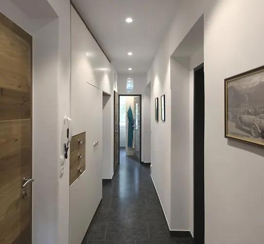 ام هوفغارتين *